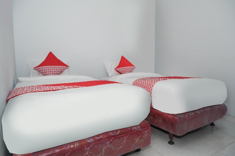 Oyo 682 Ceria Homestay Syariah Semarang Eksteriør billede